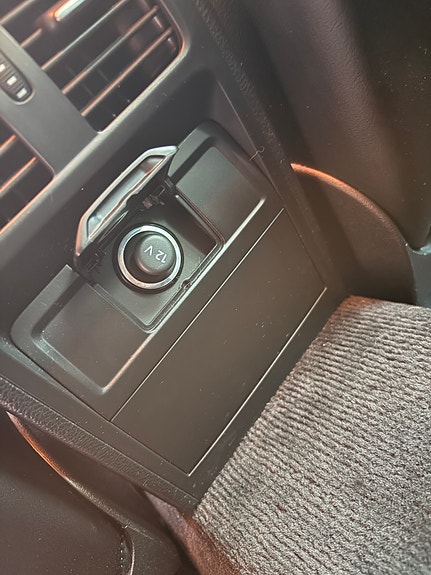 Volkswagen Passat 10 of 27
