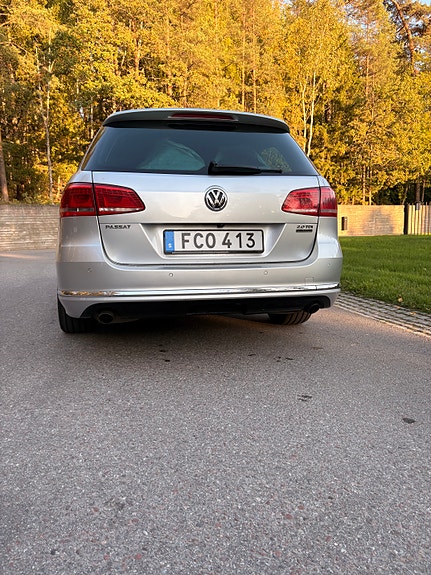 Volkswagen Passat 23 of 27