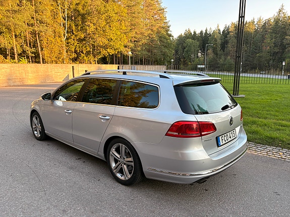 Volkswagen Passat 22 of 27