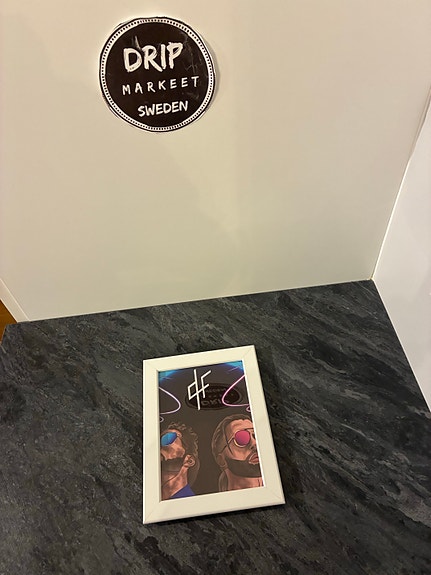 Product image 1 of 2