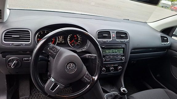 Volkswagen Golf VI 11 of 18