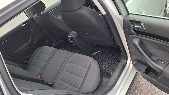 Volkswagen Golf VI 16 of 18