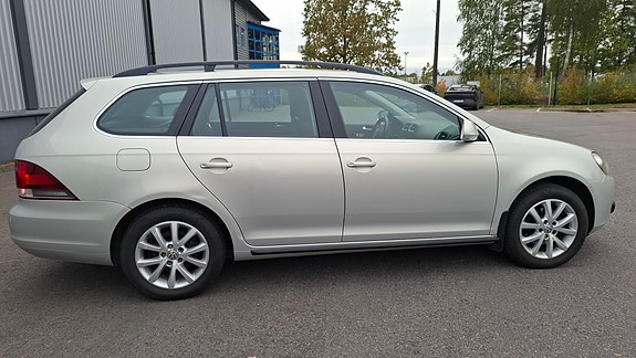Volkswagen Golf VI 6 of 18