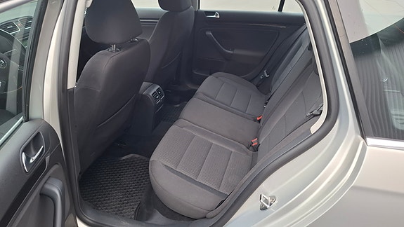 Volkswagen Golf VI 13 of 18