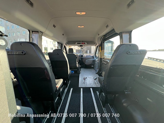 Ford Transit 13 of 30