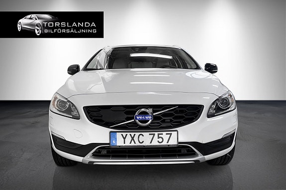 Volvo V60 Cross Country 14 of 14
