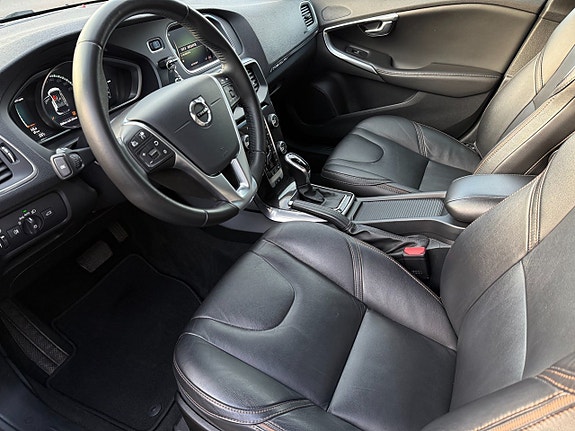 Volvo V40 Cross Country 7 of 14