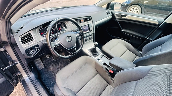 Volkswagen Golf VII 15 of 16