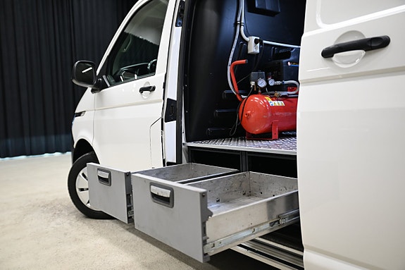 Volkswagen Transporter 11 of 30
