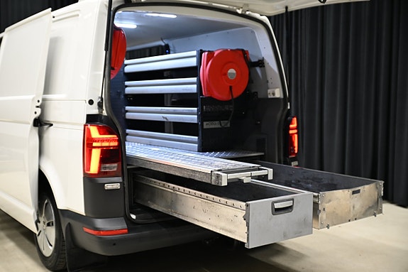 Volkswagen Transporter 9 of 30