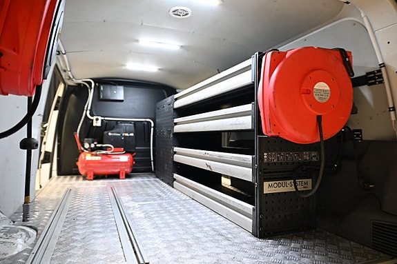 Volkswagen Transporter 14 of 30