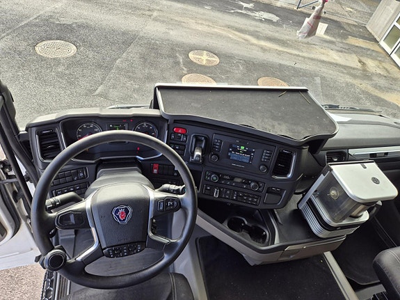Scania R540 A6x2NA 7 of 10