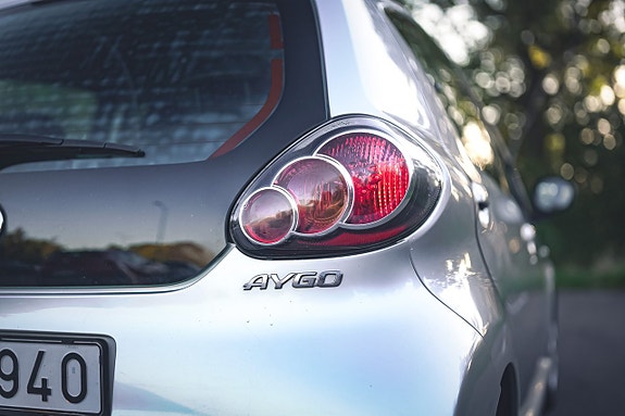 Toyota Aygo 5 of 23