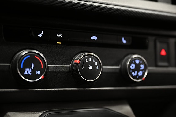 Volkswagen Transporter 22 of 28