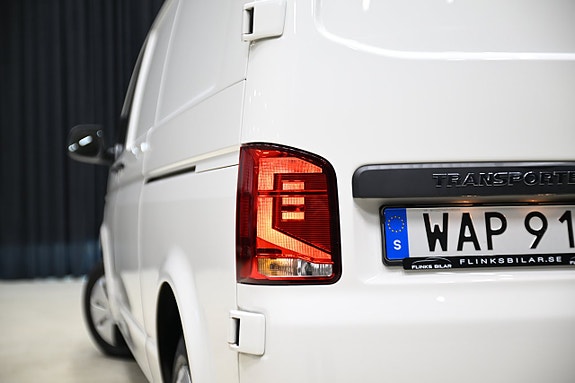Volkswagen Transporter 11 of 28