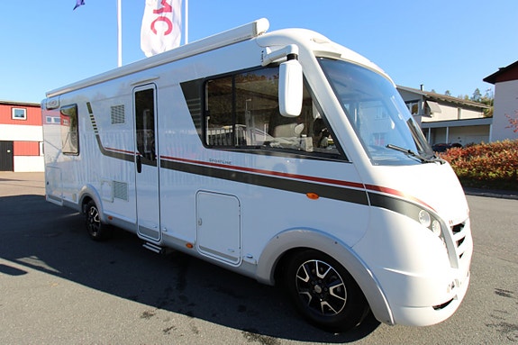 LMC I 745 Queenbed  Alde Dubbla AC 1 ägare 1 Års garanti 2 of 19