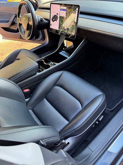 Tesla Model 3 13 of 26