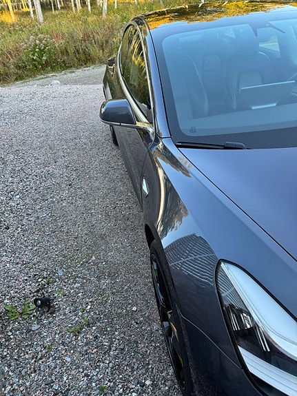 Tesla Model 3 4 of 26