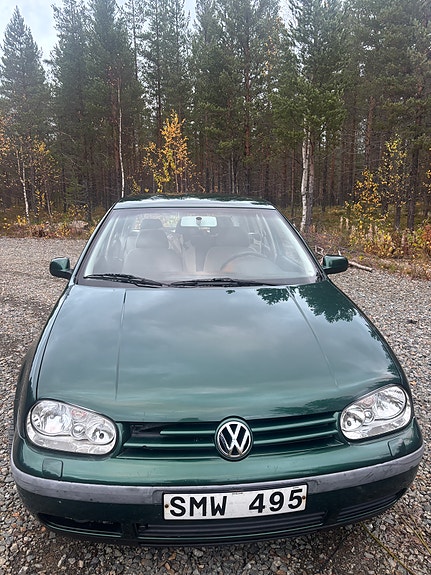 Volkswagen Golf IV 2 of 6