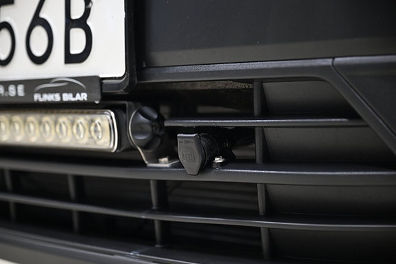 Volkswagen Caddy Maxi 17 of 30