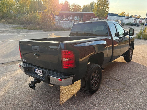 Chevrolet Silverado 1500 3 of 20