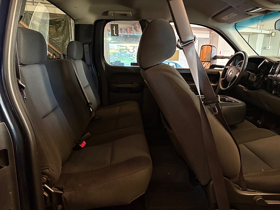 Chevrolet Silverado 1500 15 of 20