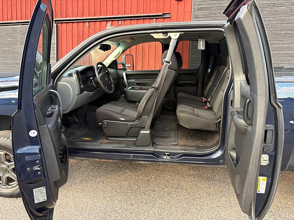 Chevrolet Silverado 1500 10 of 20