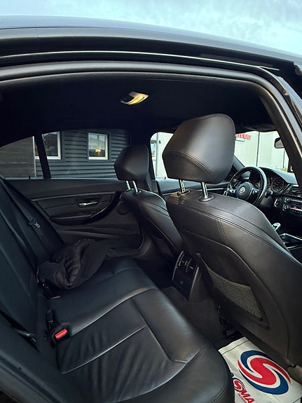BMW 330d 6 of 6
