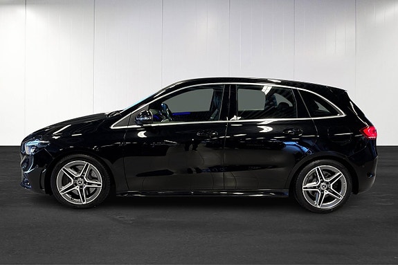 Mercedes-Benz B250 7 of 24