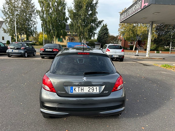Peugeot 207 6 of 19