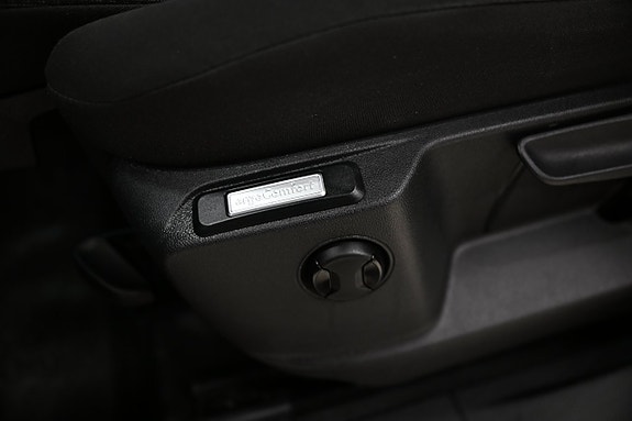 Volkswagen Caddy 24 of 30