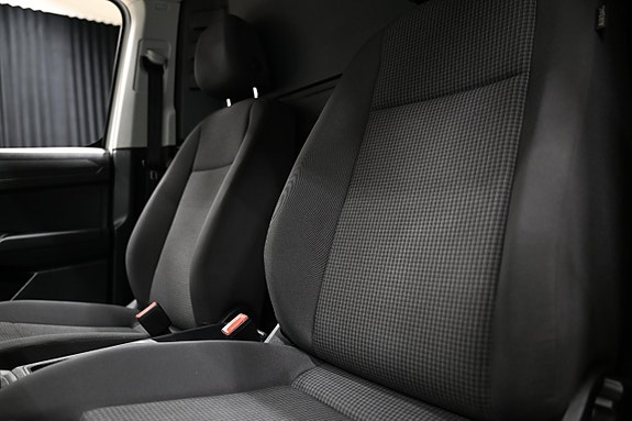 Volkswagen Caddy 26 of 30
