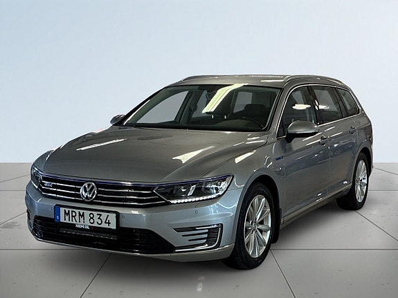 Volkswagen Passat 16 of 19