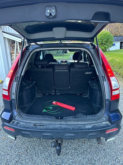 Honda CR-V 8 of 9