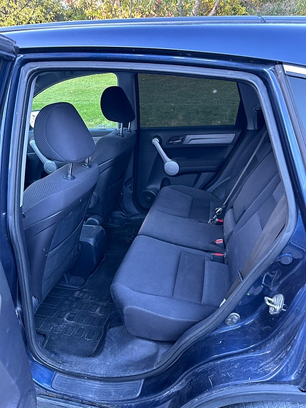 Honda CR-V 7 of 9