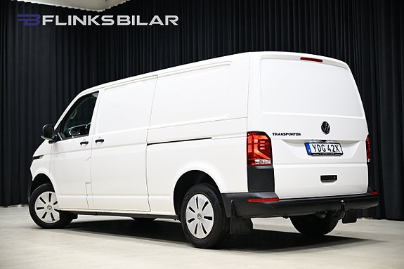 Volkswagen Transporter 12 of 28