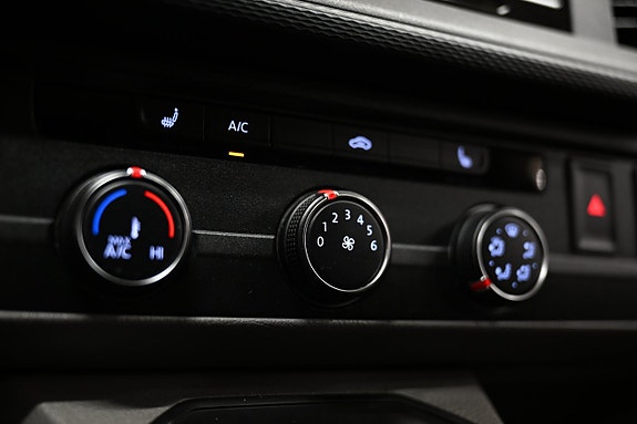 Volkswagen Transporter 23 of 28