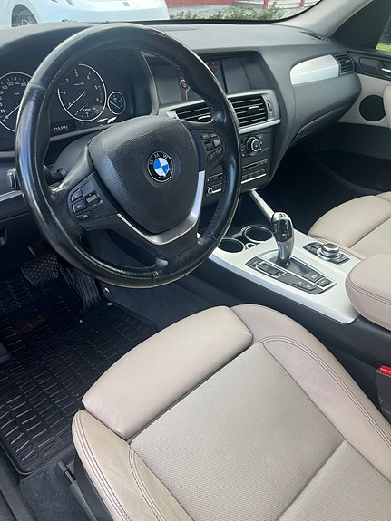 BMW X3 4 of 6
