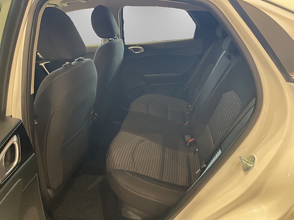Kia XCeed 8 of 14