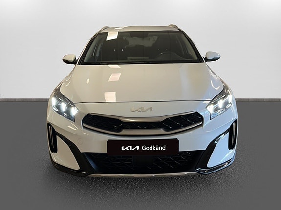 Kia XCeed 2 of 14