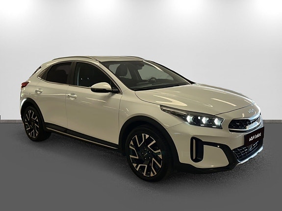 Kia XCeed 3 of 14