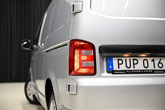 Volkswagen Transporter 13 of 30