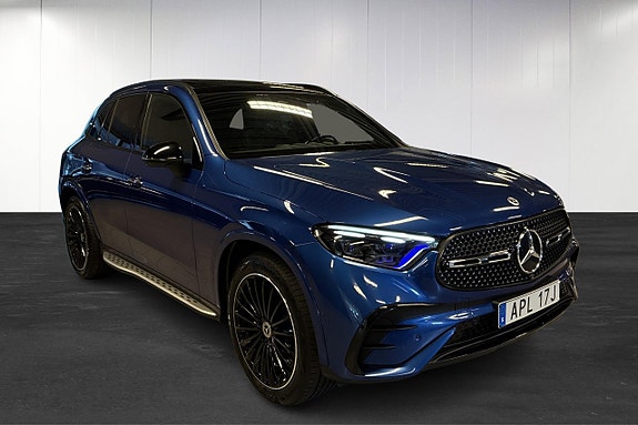 Mercedes-Benz GLC300 d 2 of 24