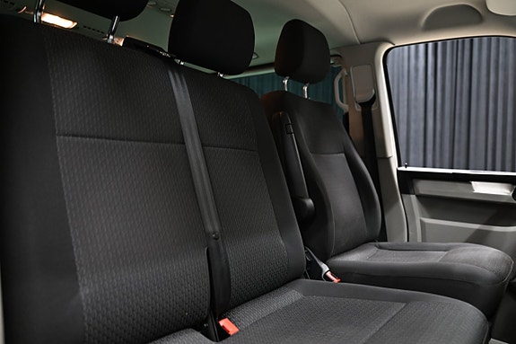 Volkswagen Caravelle 20 of 30