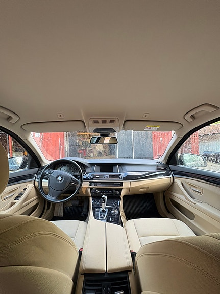 BMW 520d 9 of 14