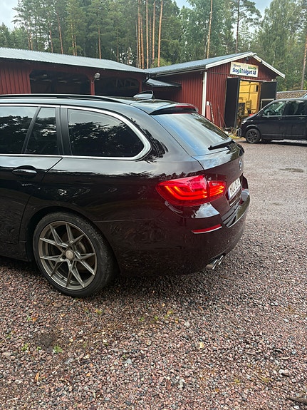 BMW 520d 5 of 14