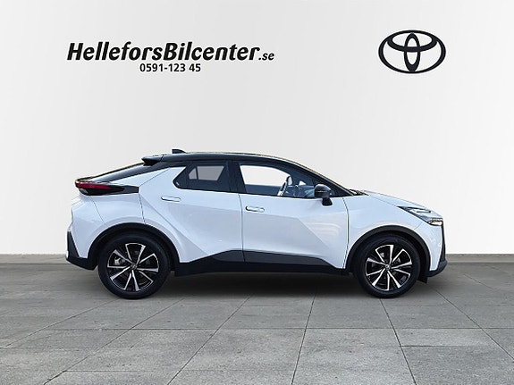 Toyota C-HR 17 of 25
