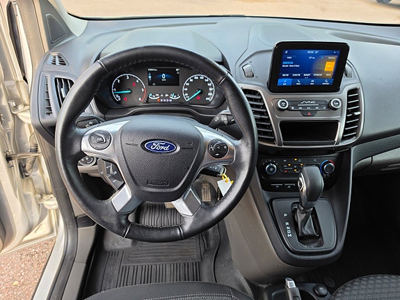 Ford Transit Connect 18 of 18