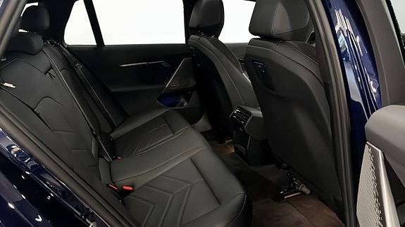 BMW 530e 5 of 13