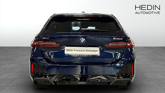 BMW 530e 7 of 13